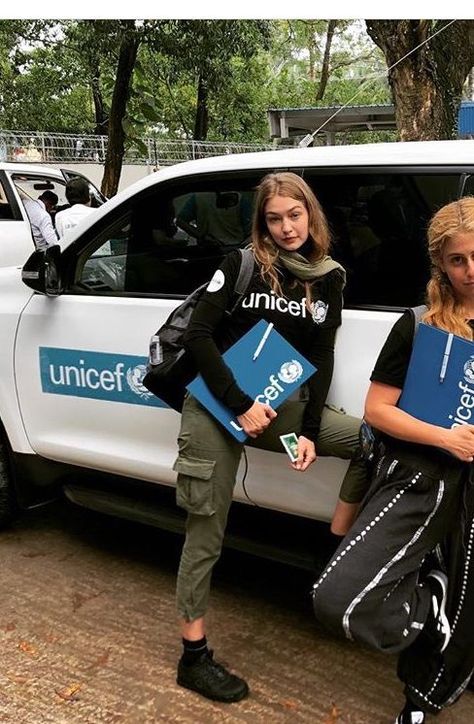 Ngo Work Aesthetic, Unicef Volunteer Aesthetic, Unicef Shirt, Government Job Aesthetic, Unicef Aesthetic, Unicef Volunteer, Psychology Business, Studera Motivation, Career Motivation