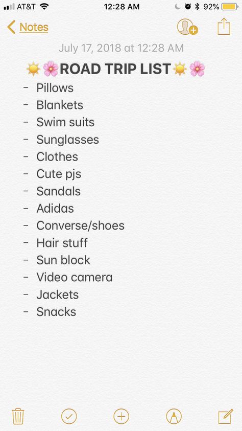 Long Road Trip Essentials For Teens, High School Prep, Road Trip Checklist, Road Trip Kit, Dc Trip, School Prep, Long Car Rides, Ur Mom, Long Road Trip