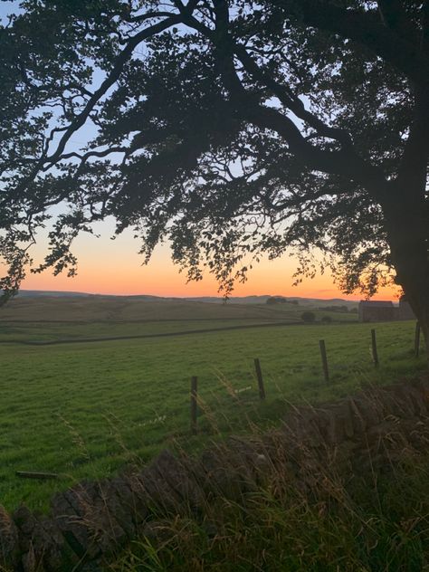 Sunset, Northumberland, countryside, England, field, summer, camping, pink, sky, meadow, aesthetic Summer Aesthetic Countryside, Cloudcore Aesthetic, Uk Sunset, Country Walks, Beach Sunset Photography, Northumberland England, Country Walk, Pretty Landscapes, Pure Joy