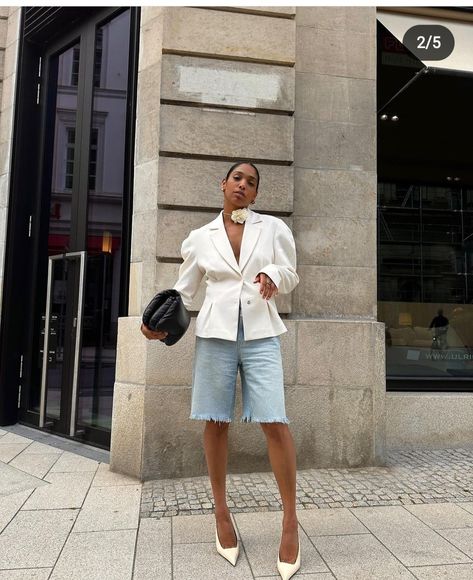 Bermuda Shorts Outfits, Outfit Mit Blazer, Comfy Fall Outfits, Outfits Mit Shorts, Ootd Inspo, Bermuda Jeans, Moda Chic, Shorts Outfits, Fashion Victim