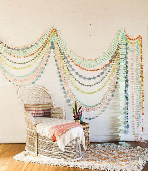 Photobooth Ideas, Dreamy Nursery, Paper Mobile, Idee Babyshower, Baby Room Diy, Festa Party, Foto Tips, Diy Garland, Paper Garland