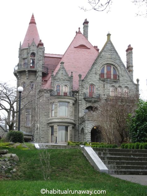 Front Lawn Craigdarroch Craigdarroch Castle, Front Lawn, Building Exterior, House Decoration, The Castle, Victorian Era, Mansion, Diner, Lawn