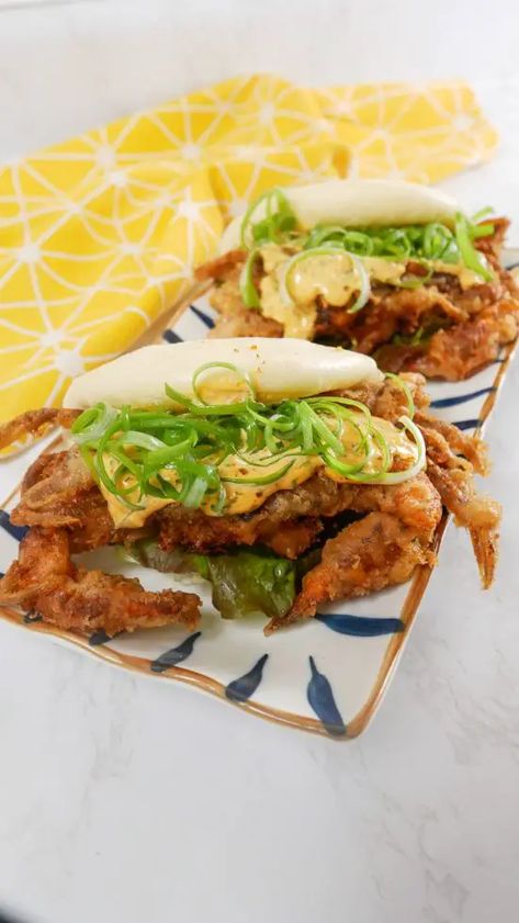 Tempura Soft Shell Crab Bao Bun - Jecca Chantilly Soft Shell Crab Bao Buns, Soft Shell Crab Recipe, Crab Recipe, Crab Dishes, Tempura Batter, Soft Shell Crab, Bao Buns, Crab Recipes, Malaysian Food