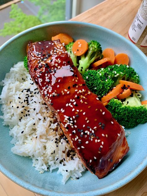 Salmon Teriyaki — Dining by Kelly Salmon Teriyaki, Low Carb Drinks, Teriyaki Salmon, Dinner Party Menu, Elegant Dinner Party, Health Dinner, Asian Foods, Elegant Dinner, Health Dinner Recipes