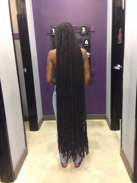 Very long dreads down to her ankles. She's been growing her dreads for 23 years. Wow!: Waist Length Locs, Loc Styles For Long Hair, Locs Black Women, Long Locs, Woman With Long Hair, Long Dreads, Beautiful Locs, Dreadlock Styles, Dreads Styles