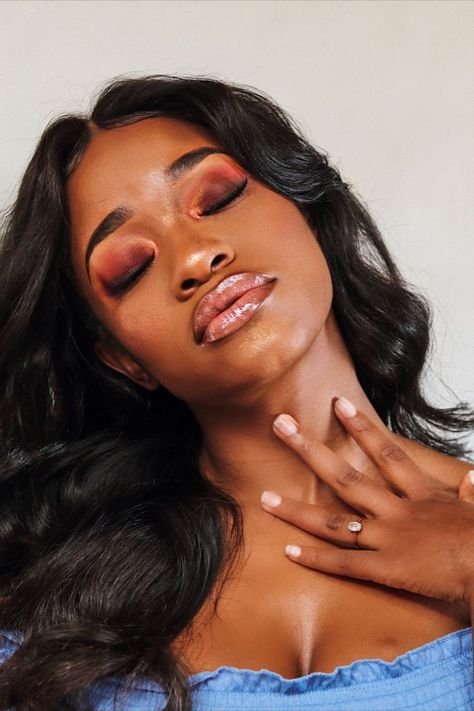 DARK SKIN FALL, AUTUMN BURGUNDY MAROON INSPIRED MAKEUP Cinnamon Spice Makeup, Brown Skin Makeup, Autumn Inspired, Inspired Makeup, Cinnamon Spice, Fall Makeup, Inspired Outfits, Brown Skin, Aesthetic Makeup