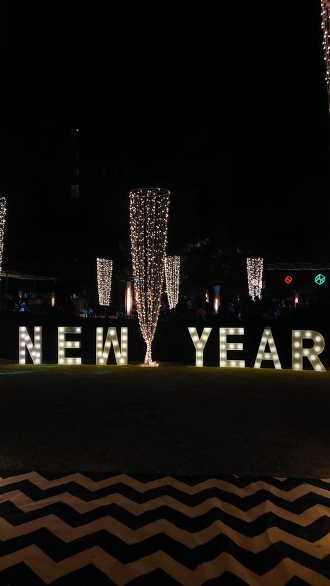 New Year Party Snap, Happy New Year Snap, New Year Party Aesthetic, New Year Snap, Party Snap, Snap Story, Party Aesthetic, New Year Party, New Years Party