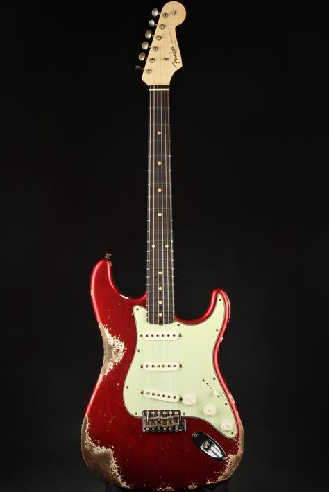 Green Stratocaster, Red Stratocaster, Fender Relic, Fender Custom Shop Stratocaster, Fender Guitars Stratocaster, Stratocaster Guitar, Pedal Board, Cool Electric Guitars, Fender Guitar