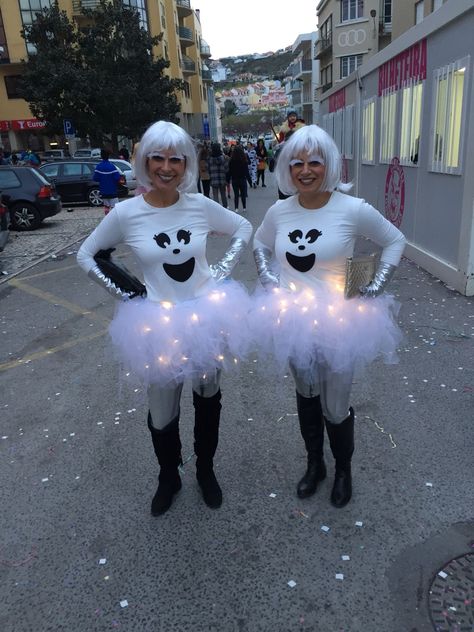 Ghost Costume Ideas For Women, Ghost Woman Costume, Easy Ghost Costume Women, Halloween Costumes With Lights, Diy Light Up Costume, Cute Ghost Costume For Women, Tutu Halloween Costumes For Women, Light Up Ghost Costume, Adult Ghost Costume Woman