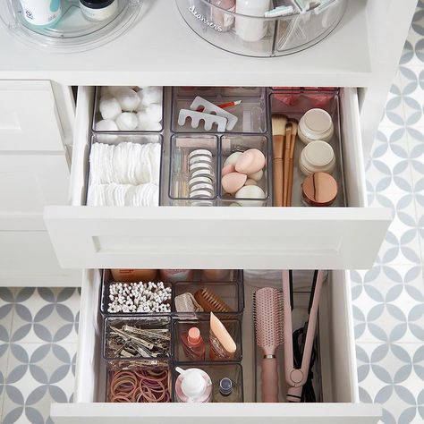 Hair Organizer Storage, Organised Home, Organizer Bins, Home Edit, Diy Bathroom Storage, Bathroom Drawers, House Organisation, Bathroom Organization Diy, Apartment Organization