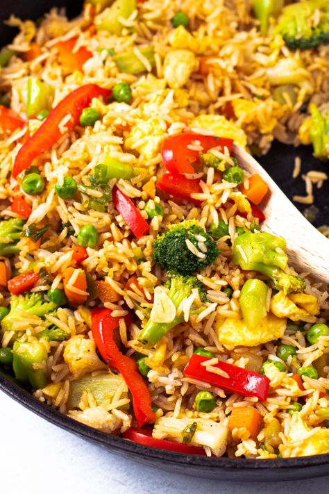 Frozen Veggie Fried Rice | Lexi's Clean Kitchen Vegetable Fried Rice Recipe, Chicken Fried Rice Easy, Veggie Fried Rice, Stir Fry Rice, Pork Stir Fry, Vegetable Fried Rice, Easy Veggie, Roasted Chicken Breast, Fried Cauliflower