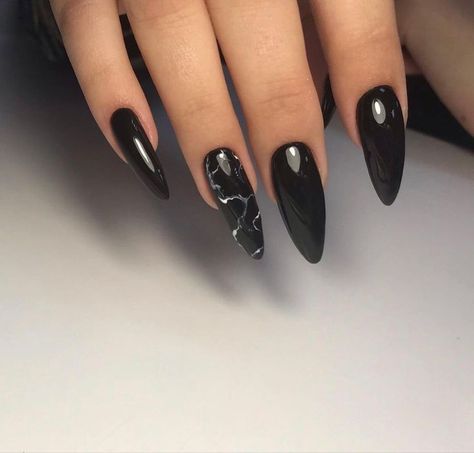 Almond Black Nails Design, Black Nail Ideas Almond, Black Nails Almond Shape, Black Nail Designs Almond, Almond Nails Dark, Nails Black Almond, Dark Almond Nails, Nails Almond Black, Black Almond Nails Designs