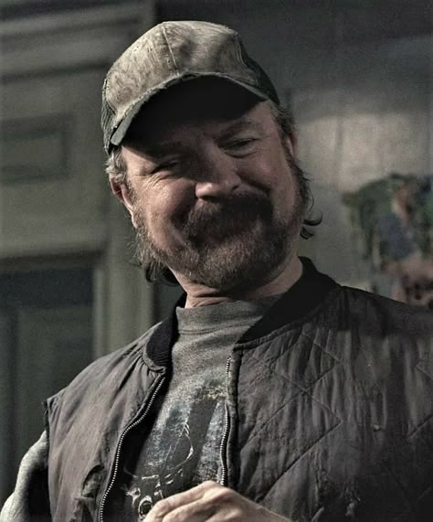 Bobby Singer Supernatural, Supernatural Bobby, Sam And Dean Supernatural, Rowena Macleod, Animated Spider, Supernatural Men, Jim Beaver, Bobby Singer, Casting Pics