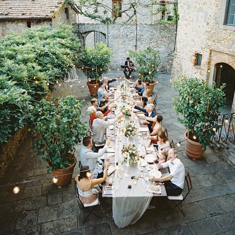 Elegant Intimate Wedding, Family Style Weddings, Rustic Italian Wedding, Meal Service, Family Style Meals, Family Style Dinner, Garden Wedding Reception, Tiny Wedding, Bohemian Wedding Inspiration