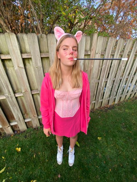 Light Pink Halloween Costume, Pink Leopard Costume, Pink Panther Halloween Costume Women, Pink Panther Makeup Halloween, Pink Halloween Costumes Women, Halloween Costumes With Pink Dress, Pink Panther And Detective Costume, Costumes With Pink Dress, Costume With Pink Dress