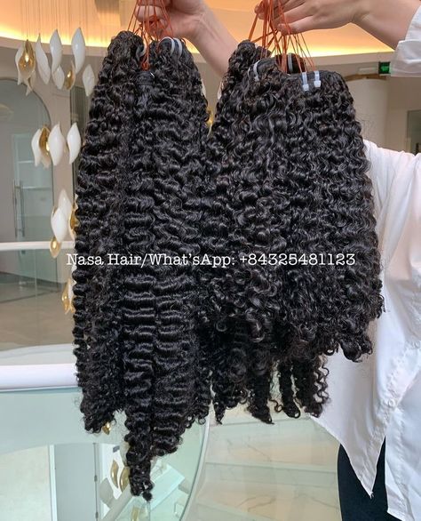 💦 BURMESE CURLY BUNDLE - NATURAL COLOR 💦 🎯No synthetic fillers 🎯Versatility in Styling 🎯100% single donor hair 🎯Friendly with hot tool 🎯Perfect for casual or formal 🎯Maintain texture in 5-7 year ✨Contact us right now for further information!✨ ——————————————————— ☎️WhatsApp: (+84) 325481123 #virginhairextensions #rawhairvietnam #burmesecurlyhair #burmahair #burmesecurly #burmesehairsupplier #rawburmese hair #transparentlaceclosure #rawhairsupply #curlybundles #naturalhair #naturalhair #natura... Burmese Curly Hair Sew In, Curly Hair Sew In, Burmese Hair, Hair Vendor, Raw Hair, Hair Texture, Front Lace Wigs Human Hair, Content Ideas, Burmese