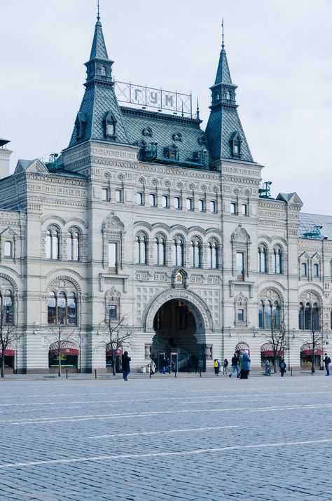 nice Gum Moscow Check more at https://www.stockimgs.com/2017/07/25/gum-moscow/ Concrete Mansion, Moscow Red Square, Vacation Organization, Sky People, Have A Great Vacation, Gray Concrete, History Architecture, Historic Architecture, Red Square