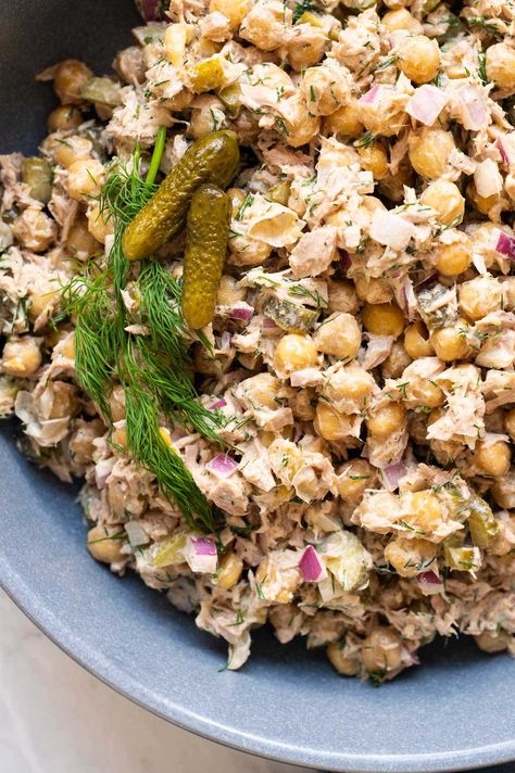 Healthy Tuna Recipes, Healthy Chicken Tortilla Soup, Tuna Salad Recipe Healthy, Chickpea Tuna Salad, Healthy Tuna Salad, Chickpea Tuna, Tuna And Egg, Tuna Salad Pasta, Healthy Tuna