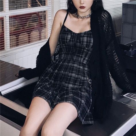 Plaid Slip Dress, Vestiti Edgy, Mode Grunge, Pakaian Feminin, Swimwear Dress, Sling Dress, Plaid Fashion, Goth Outfits, Alternative Outfits