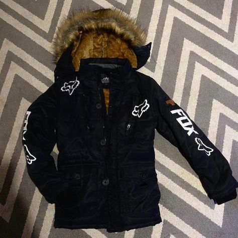 Fox Racing Coat, Never Worn. Fox Racing Clothing Women, Fox Clothing Racing, Abercrombie And Fitch Outfit, Fox Racing Clothing, Canadian Clothing, Fox Clothing, Easy Diy Clothes, Jordan Jackets, Fox Coat