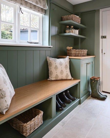 happy thursday! we’re excited for the weekend and some long muddy walks... that’s what january is all about, right!? 🍃🥾 *photographed by darrenchung74 📸 >bootroom: davonport_interiors >units & panelling colour: farrowandball green smoke >wall colour: card room green • • • #davonportkitchen #davonportinteriors #bootroom #bootroominspo #bootroomideas #mudroom #englishcountrystyle #wallpanelling #tongueandgroove #shoestorage #pictureroomperfect #howihome #homeaccountuk #cornerofmyhome # Wall Exterior, Boot Room, Utility Rooms, Exterior Wood, Farrow Ball, Www Pinterest Com, Woodworking Plans, Woodworking Projects, Interior And Exterior