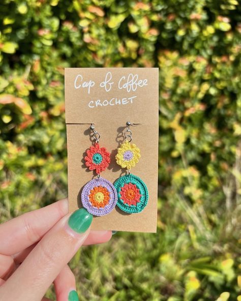 A lovely carousel of recent orders. I love taking these pictures in front of our ivy wall 😍 Which is your favourite pair? Check out my full collection of earrings on Etsy! Link in my profile ✨ Made with #Gütermann’s Top Stitch thread and a 0.6mm hook 🧵 Pattern is my own ✨ #crochetersofinstagram #crocheter #crochetaddict #etsy #crochettrends #crochetofinstagram #crochetinspiration #crochet #crochetdaily #coffee #crochettherapy #craftastherapy #yarn #microcrochetjewellery #microcrochetjewe... Micro Crochet Earrings, Coffee Crochet, Yarn Earrings, Crocheted Accessories, Ivy Wall, Micro Crochet, Crochet Tutorial Pattern, Crochet Creations, Daisy Chain