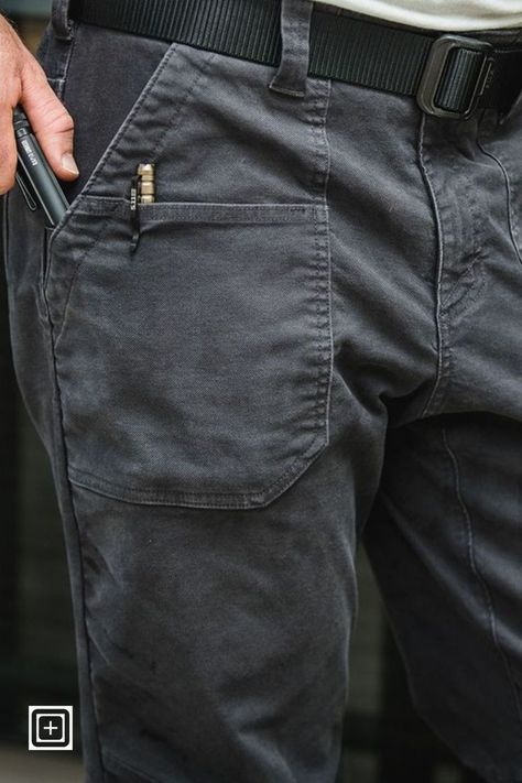 Celana Kargo, Slim Fit Pants Men, Cargo Work Pants, Mens Fashion Work, Waistcoat Men, Trousers Details, Workwear Vintage, Mens Work Pants, Adventure Outfit