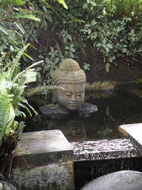 Garden Graffiti, Buddha Garden Ideas, Buddha Statue Garden, Marble Fountain, Balinese Garden, Taman Air, Buddha Garden, Meditation Garden, Asian Garden