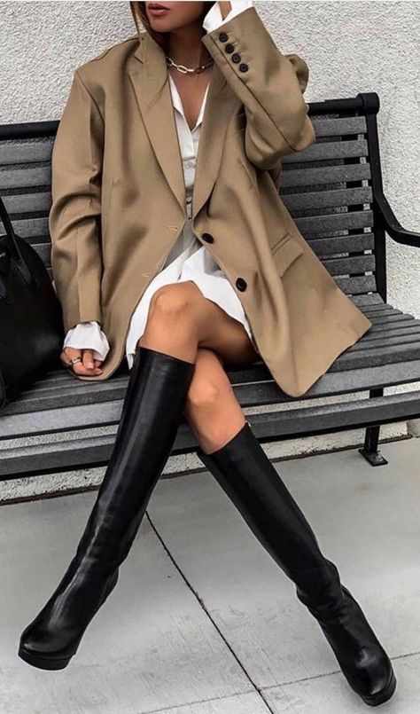 Autumn Fashion Women Fall Outfits, Trendy Fall Outfits, Total Black, Spring Street Style, Looks Style, Autumn Fashion Women, Fall Outfits Women, Night Outfits, Mode Outfits