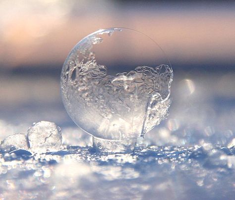 Blowing soap bubbles so that they freeze.  (How to do it and how to photograph it.) Written By A Woman, Water Crystals, Ice Aesthetic, Ice Bubble, Frozen Bubbles, It Is Written, Days Before Christmas, Ice Crystals, I Love Winter