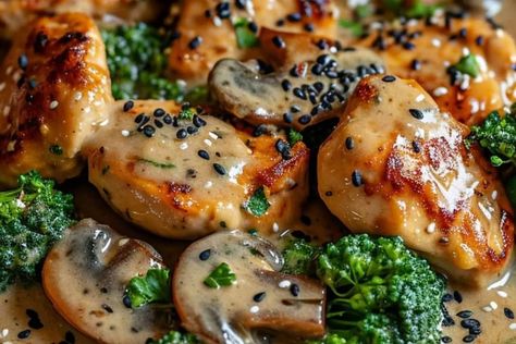 Creamy Broccoli and Mushroom Chicken Chicken Broccoli Mushrooms Recipes, Chicken Mushrooms Broccoli Recipes, Chicken Mushroom Broccoli Recipes, Chicken Broccoli Mushroom Recipes, Mushroom And Broccoli Recipes, Broccoli Mushroom Recipes, Chicken Brocoli, Chicken Delight Recipe, Broccoli Chicken Recipes