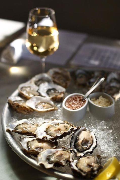 Happy Hour: The time has come, at The Walrus and the Carpenter, for an oyster-rich bar menu By Tan Vinh | The Seattle Times Photo credit: John Lok Fancy Friday, French Food, Bars Recipes, Bon Appetit, Beach Life, Party Food, Cooking Tips, Diner, Seafood