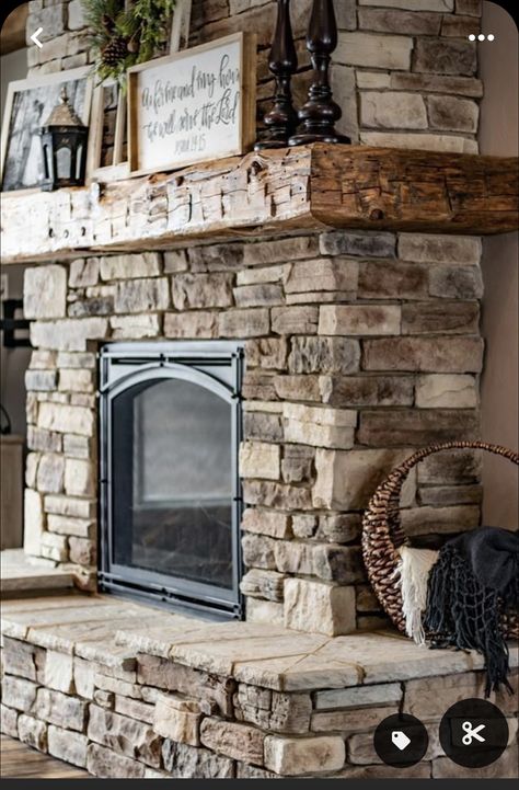 Colorado Fireplace, Stone Fireplace Ideas, Corner Stone Fireplace, Stone Fireplace Decor, Rustic Farmhouse Fireplace, Stone Fireplace Designs, River Rock Fireplaces, Farmhouse Fireplace Decor, Rock Fireplace