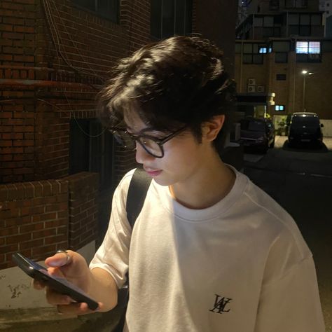 Byeon Woo Seok Selfie, Byeon Wooseok Boyfriend Material, Byeon Woo Seok Aesthetic, Byron Woo Seok, Byeon Woo Seok Boyfriend Material Cute, Byeon Woo Seok Boyfriend Material, Muka Lelaki, Woo Seok