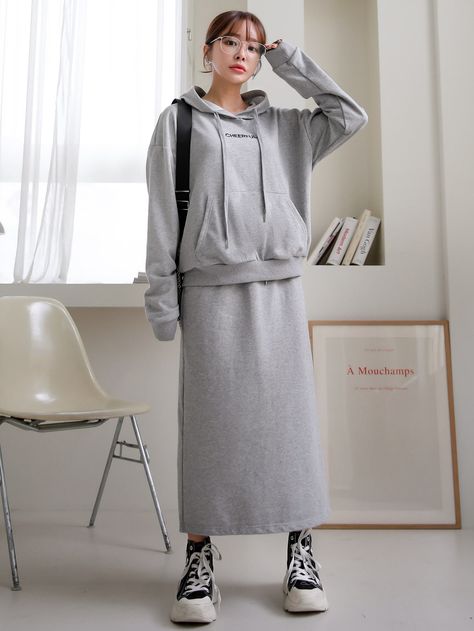 Hoodie And Skirt Set, Hoody Outfits With Skirt, Modest Hoodie Outfit, Hoodie Long Skirt Outfits, Hoodie With Skirt Outfit, Long Skirt And Hoodie Outfit, Long Grey Skirt Outfit, Hoodie And Skirt Outfits, Hoodie Skirt Outfits