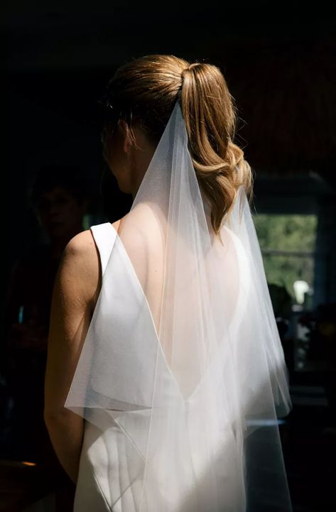 Ponytail Veil, Ponytail Wedding Hairstyles, Ponytail Wedding, Wedding Ponytail Hairstyles, Bridal Ponytail, Wedding Ponytail, Hair Clip Hairstyles, Hair Accessories Bun, High Ponytail Hairstyles