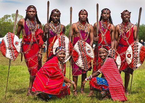 Maasai Dress, Masai Tribe, Maasai People, Karen Blixen, Africa Safari, Maasai, African History, Holiday Weekend, African Culture