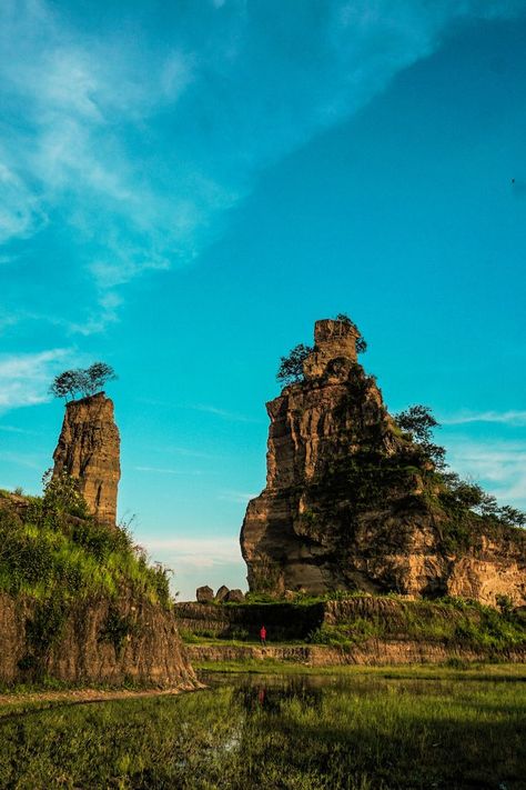 Brown Canyon in Semarang, Indonesia #Indonesia Prague Travel, Central Java, Dutch Colonial, Travel App, Island Travel, Semarang, Travel Inspo, Tourist Destinations, Asia Travel