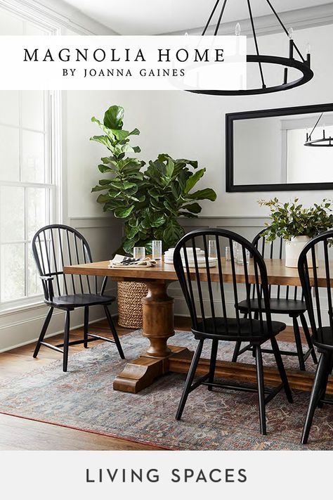 Magnolia Home by Joanna Gaines dining rooms. Refined rustic designs to bring together the perfect dining space. Joanna Gaines Dining Room, Refined Rustic, Casa Clean, Modern Farmhouse Dining, Dining Room Remodel, Dining Room Makeover, Dining Room Inspiration, Farmhouse Dining Room, Magnolia Homes