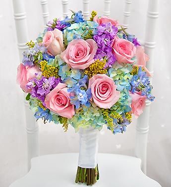 Wedding boquet Pastel Bridal Bouquet, Bouquets Ideas, Bridal Bouquet Spring, Purple Bridal Bouquet, Best Wedding Colors, Bridal Bouquet Pink, Bridal Bouquet Fall, Rainbow Wedding, Spring Bouquet