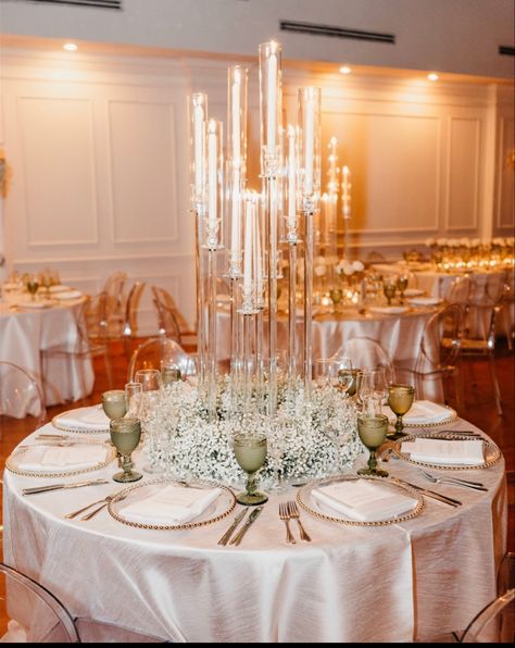 Wedding Reception Decorations Indoor, Reception Decorations Indoor, Wedding Tablescapes Long, Wedding Reception Decorations Table, Reception Decorations Table, Babies Breath Wedding, Reception Decorations Outdoor, Tablescapes Simple, Wedding Candelabra