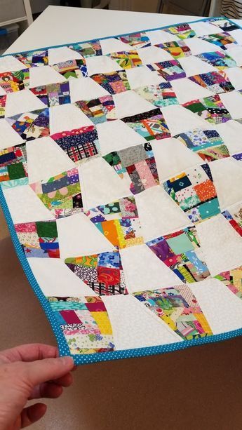 Tumbler Block Quilt using Crumbs Crumb Quilts Ideas, Tumbler Quilts, Crumb Quilting, Crumb Quilts, Tumbler Quilt, Charity Quilts, Crumb Quilt, Block Quilt, Pattern Ideas