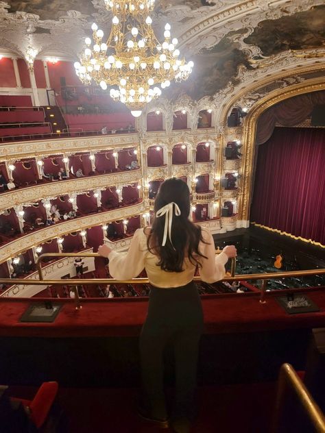 Europe, opera, outfit, old money Opera Aesthetic Outfit, Opera Outfit Ideas, Opera Outfit, Outfit Old Money, Old Money, Winter Season, Aesthetic Clothes, Opera, Raspberry