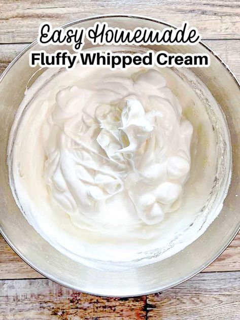 Homemade Whipped Frosting, Homemade Whipped Cream Easy, Whip Cream Recipe, Easy Whipped Cream Recipe, Whipped Icing Recipes, Frozen Banana Dessert, Perfect Whipped Cream, Frozen Pudding, Whipped Cream Icing