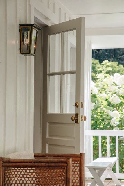 Cottage Front Door Hardware, Vestibule Mudroom, Exterior Door Ideas, Cottage Details, Countryside Cottage, Project House, Beautiful Home Designs, Cottage Living, Beach Cottage