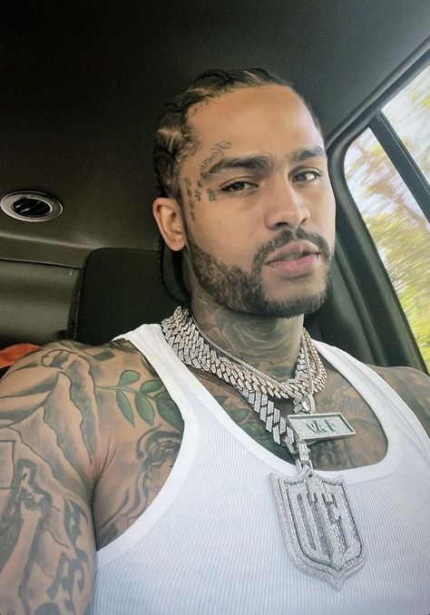 Dave East Smiling, Dave East Girlfriend, Dave East Aesthetic, Fine Rappers, David East, Dave East, Black Men Street Fashion, Culture Magazine, Cute Black Guys