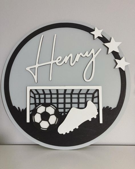 Football Theme Bedroom, Boys Football Bedroom, Football Bedroom Decor, Cajas Silhouette Cameo, Soccer Bedroom, Football Rooms, Soccer Room, Football Bedroom, Personalized Christmas Decor