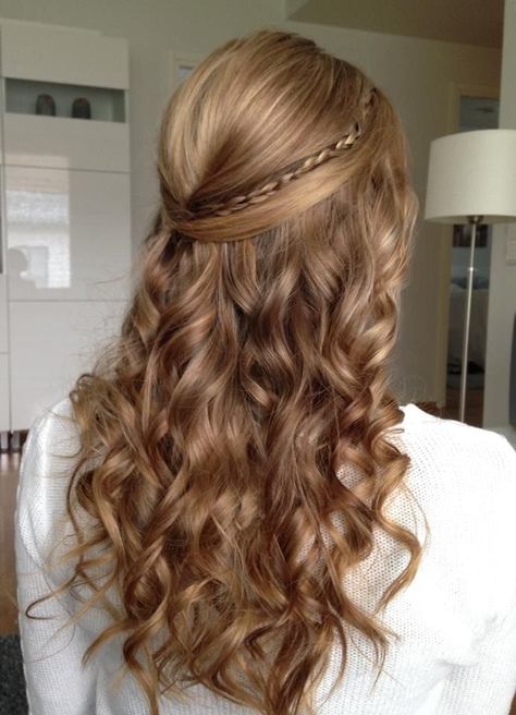 Curly Hairstyles For Graduation, Hairstyles For Graduation, Braided Hairdo, Graduation Hairstyles, Peinados Fáciles Para Cabello Corto, 짧은 머리, Hairdo For Long Hair, Hair Stylist Life, Easy Hairstyles For Long Hair