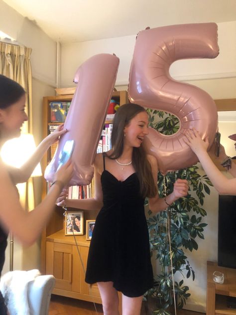 That Girl Birthday, Birthday Outfit 14-15, Fifteen Birthday Aesthetic, Fifteenth Birthday Ideas, Birthday 15 Girl, Birthday 13 Ideas, 15tg Birthday Ideas, Birthday 14th Girl, 15th Birthday Present Ideas