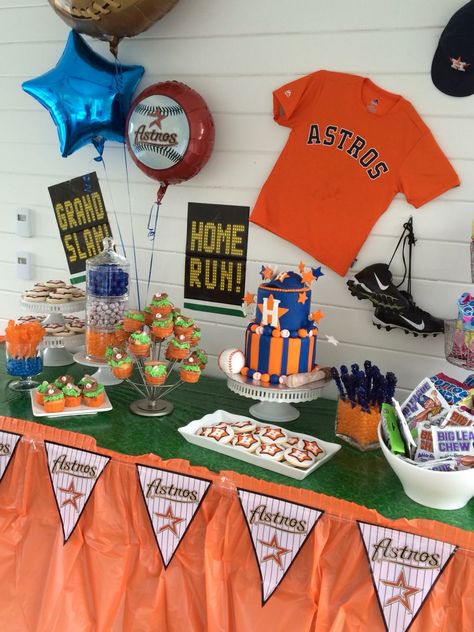 Houston Astros Baseball Party Angels Baseball Party, Houston Astros Party Ideas, Astros Birthday Party Ideas, Astros Party Ideas, Astros Birthday Party, Houston Astros Birthday Party, Astros Baseball Party, Astros Party, Cookoff Ideas